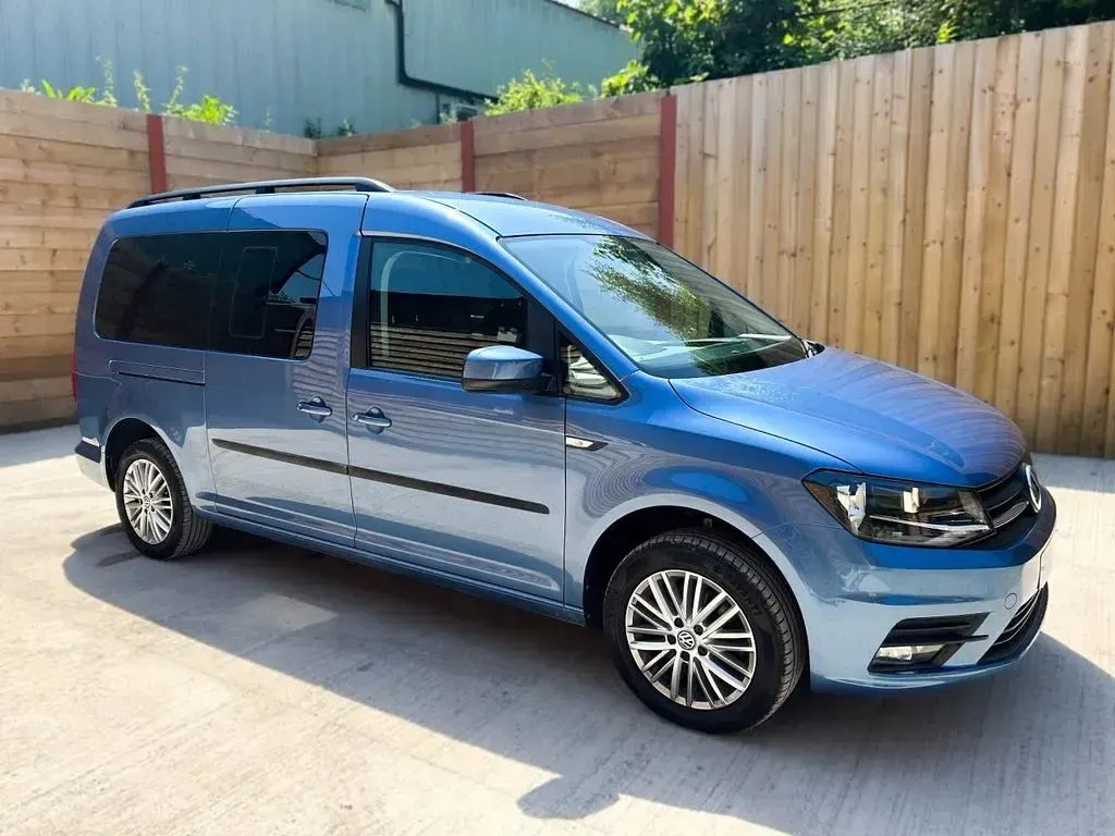 Used VW Caddy Maxi Life 2018 Blue MPV