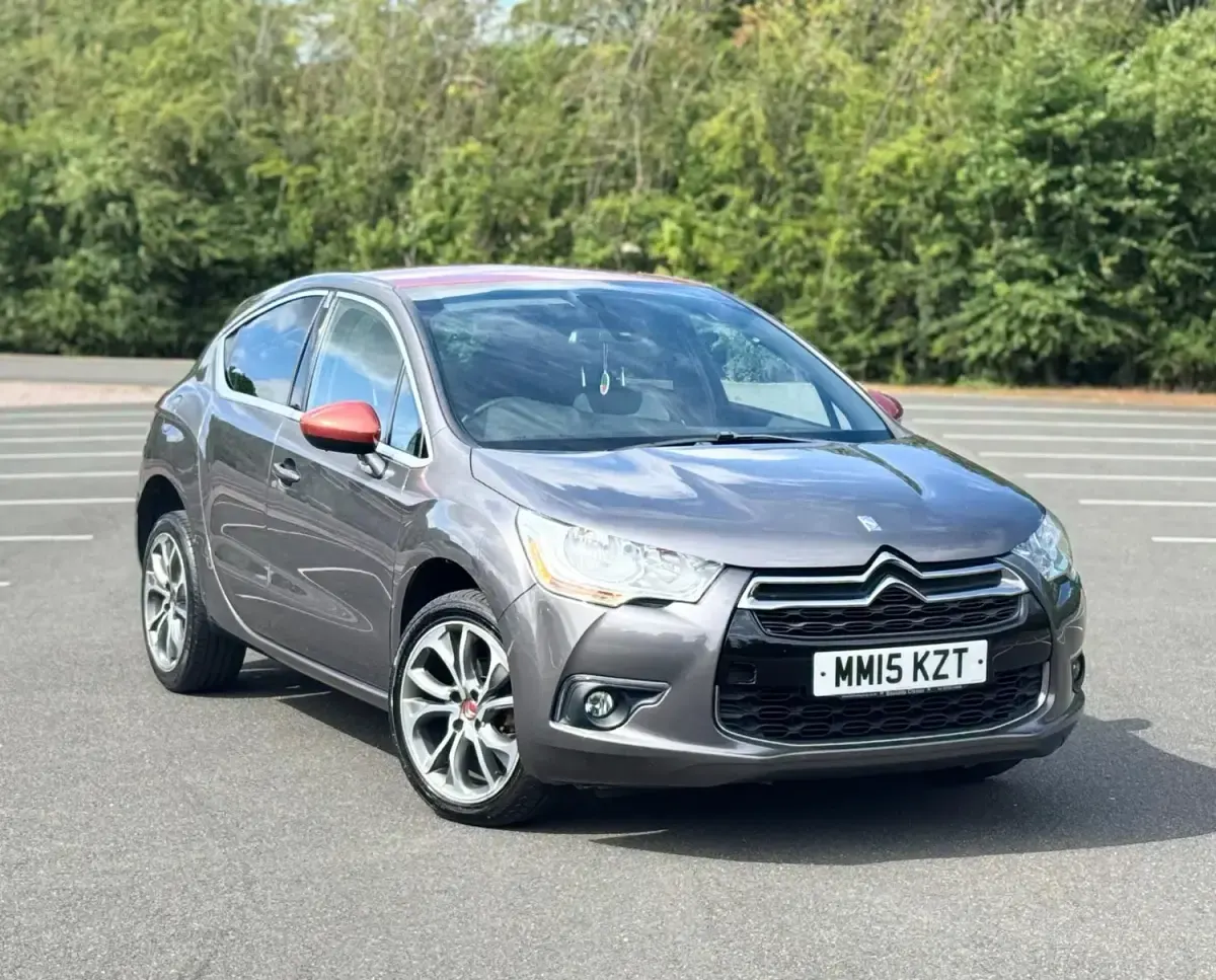 Usado Citroën DS4 115 CV (84 kW) 2015 Gris Utilitario