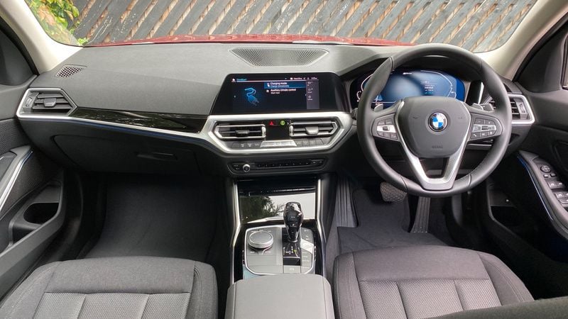 Used BMW 330e Sport Line 288 HP (211 kW) 2021 Orange