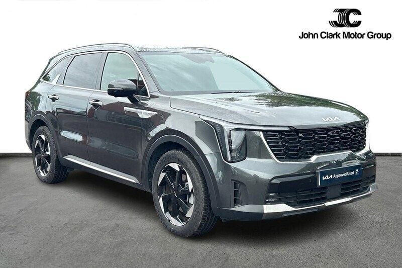 Grey Used 2024 Kia Sorento 4 SUV | £47,000 (Fair price) - Image 1/4