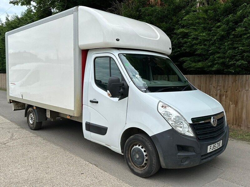 White Used 2015 Vauxhall Movano Van | £4,995 (Fair price) - Image 1/4