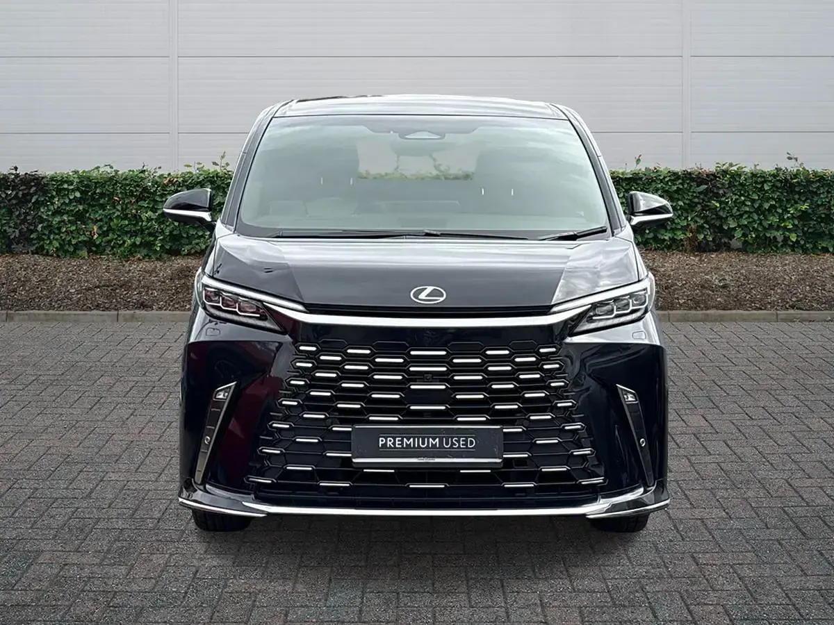 Used Lexus LM350h 250 HP (183 kW) 2025 Black MPV