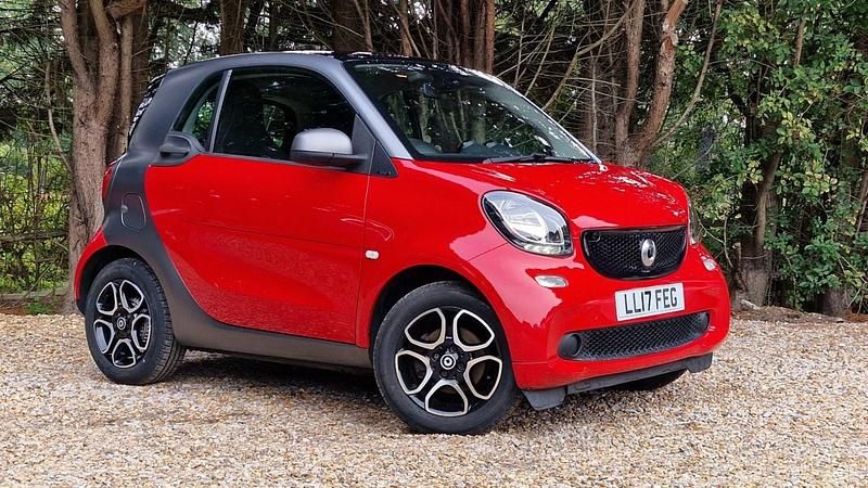 Red Used 2017 Smart ForTwo Coupé Prime Coupe | £8,500 (Fair price) - Image 1/4