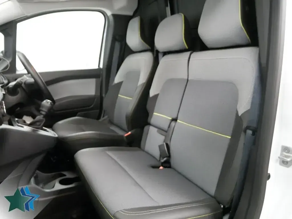 Used Renault Kangoo 95 HP (69 kW) 2025 White MPV