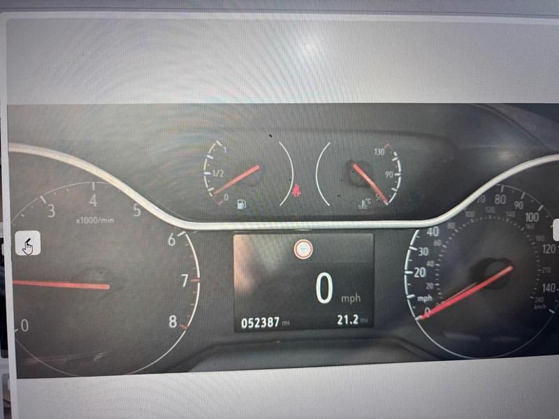 Used Vauxhall Crossland X Elite 83 HP (61 kW) 2019 Silver SUV