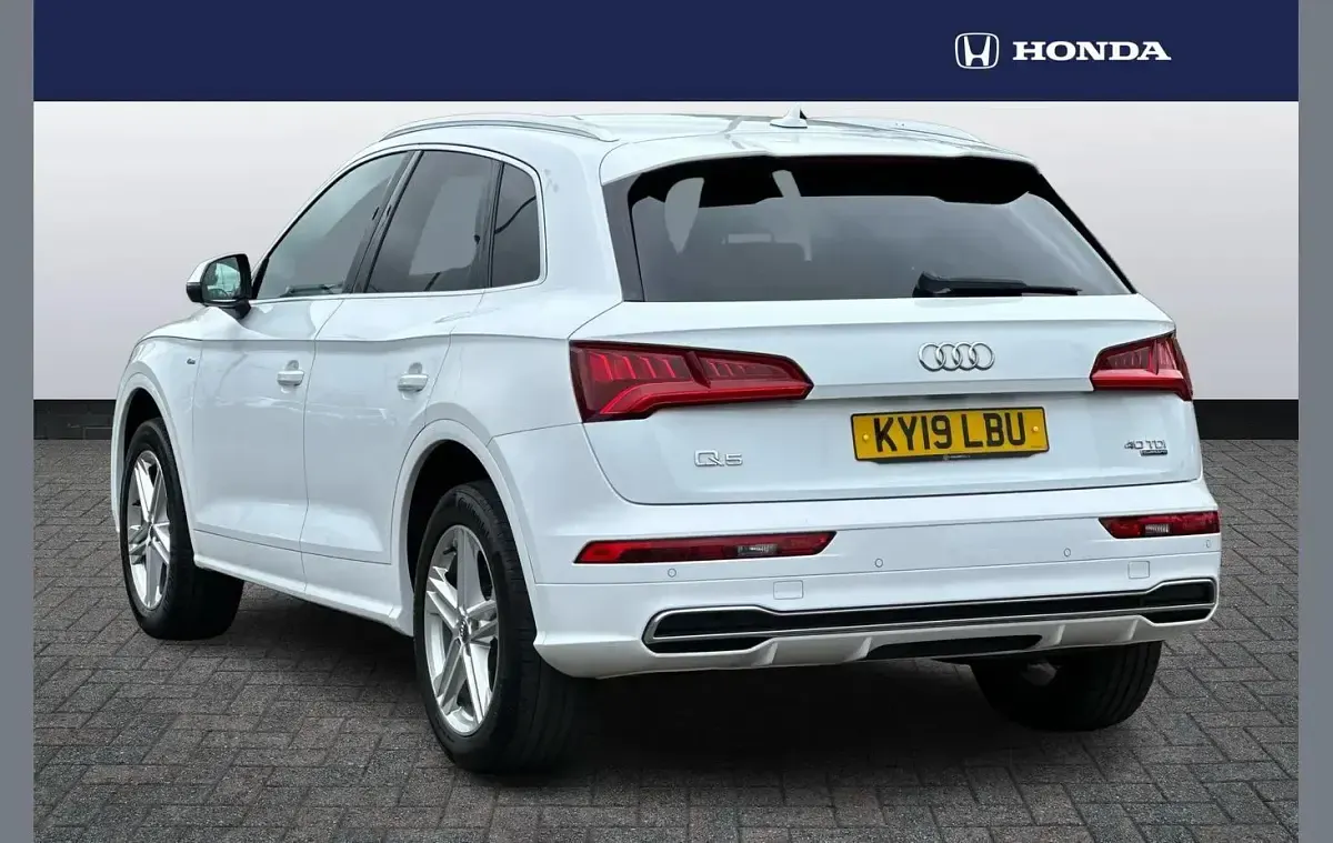 Used Audi Q5 S-Line 187 HP (137 kW) 2019 White SUV