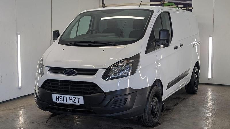 Used Ford Transit Custom 130 HP (95 kW) 2017 White Van