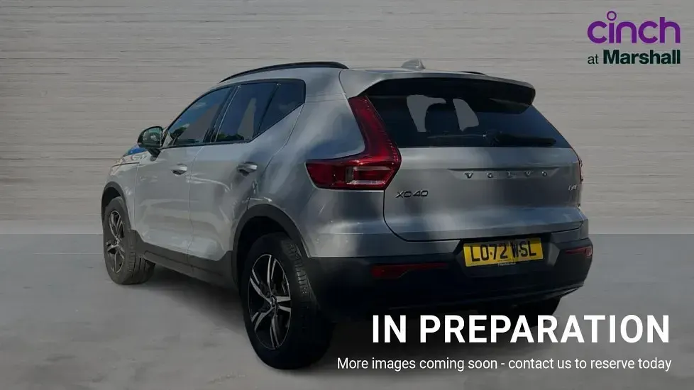 Used Volvo XC40 Plus 197 HP (144 kW) 2022 Silver dawn SUV