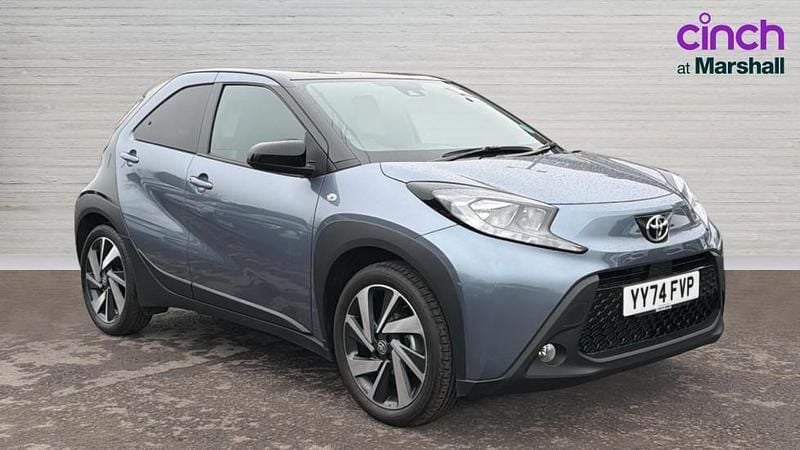 Used Toyota Aygo X 72 HP (52 kW) 2024 Grey SUV