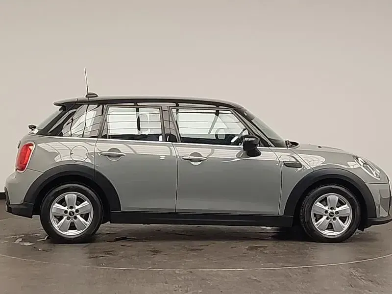 Used Mini Cooper Classic 136 HP (100 kW) 2022 Grey Hatchback