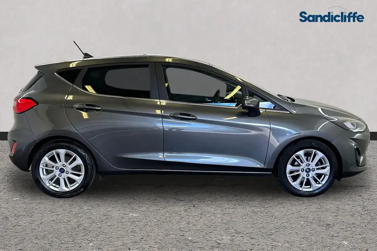 Used Ford Fiesta Titanium 101 HP (74 kW) 2022 Grey Hatchback