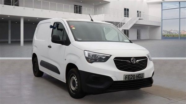 White Used 2020 Vauxhall Combo Edition MPV | £11,994 (A bit pricey) - Image 1/1
