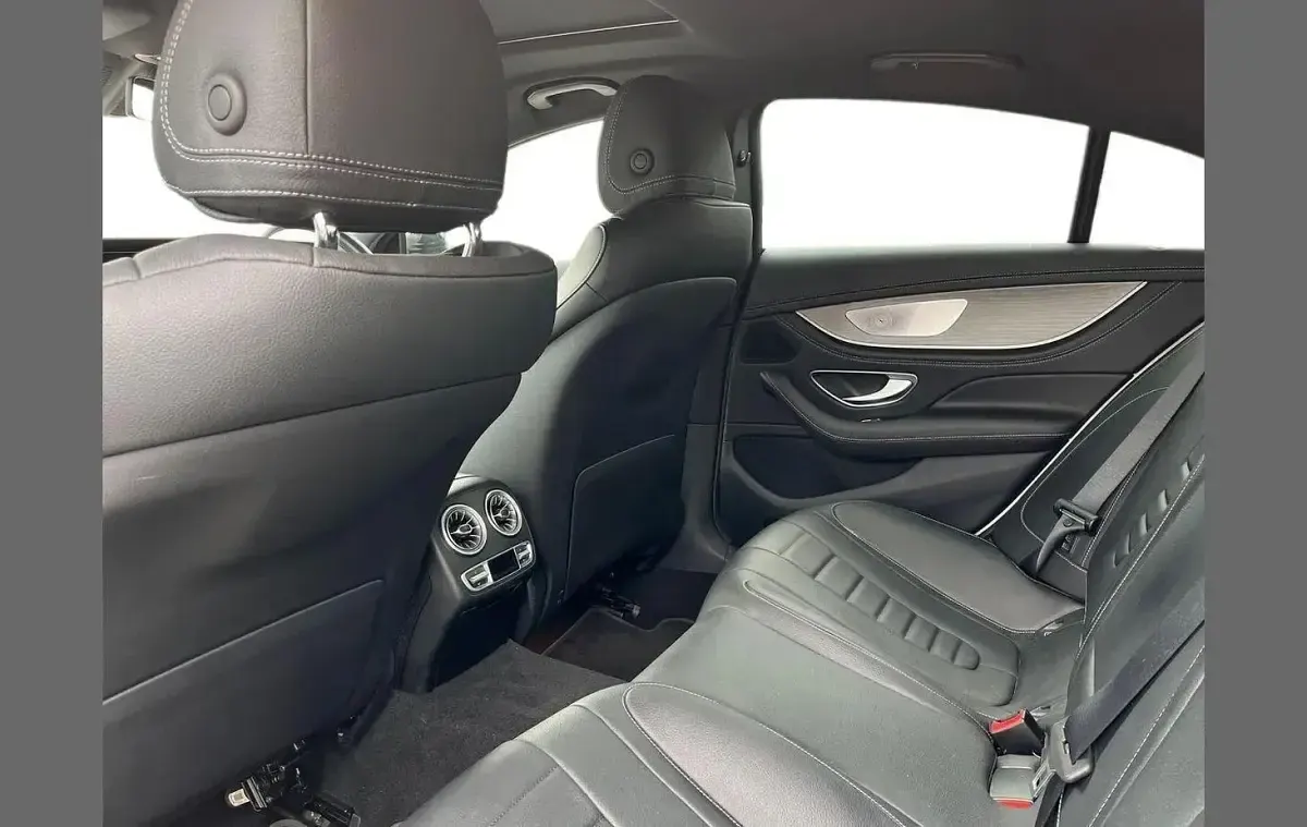 Used Mercedes CLS400 AMG line 325 HP (239 kW) 2021 White Coupe