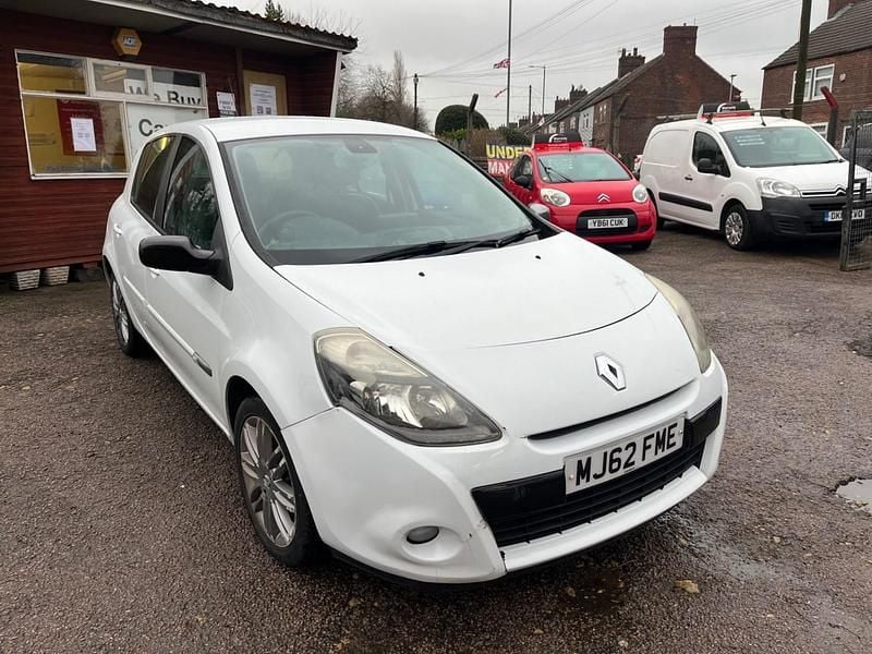 White Used 2012 Renault Clio IV Dynamique Hatchback | £1,195 (Super price) - Image 1/4