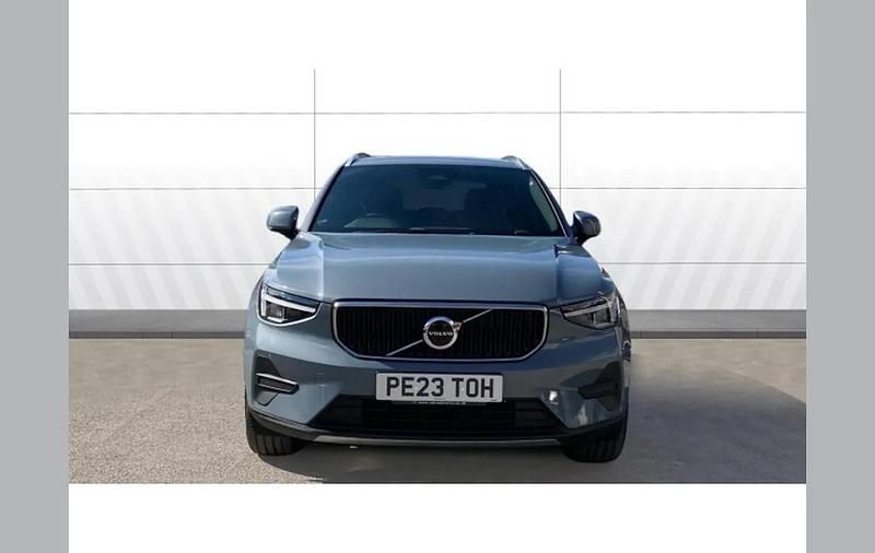 Used Volvo XC40 Core 161 HP (118 kW) 2023 Grey SUV