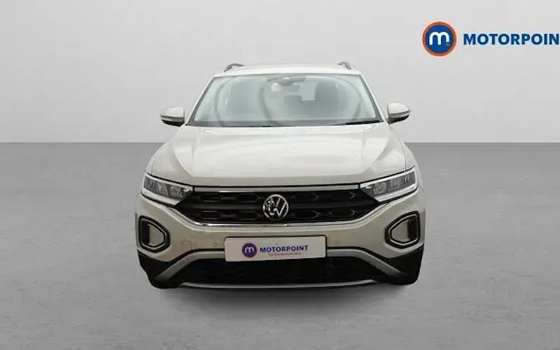 Used VW T-Roc Life 150 HP (110 kW) 2024 SUV