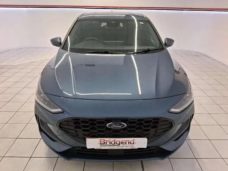 Used Ford Focus ST-Line 100 HP (73 kW) 2022 Blue Hatchback