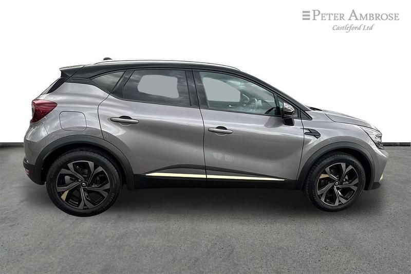 Used Renault Captur Engineered 140 HP (102 kW) 2023 Grey SUV