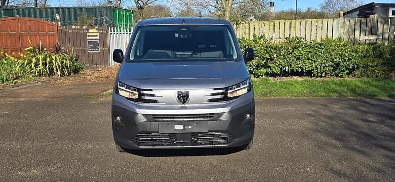 New Peugeot Partner 131 HP (96 kW) 2026 Cumulus gry MPV