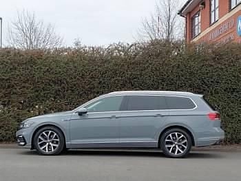 Used VW Passat GTE 218 HP (160 kW) 2022 Grey Estate