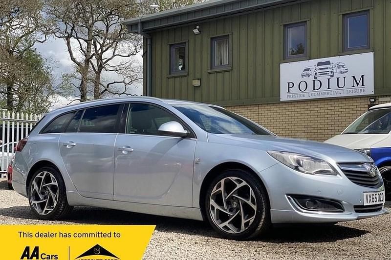 Second-hand Vauxhall Insignia SRi 2015 Argintiu Break