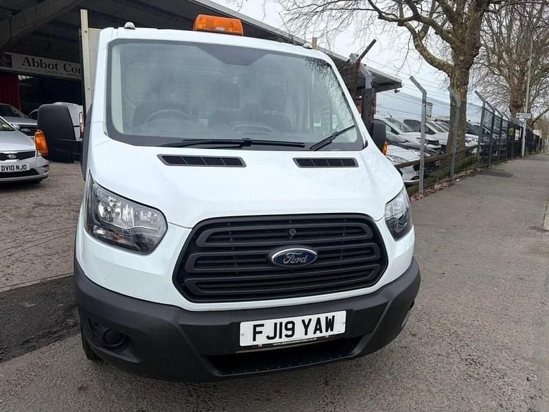 Begagnad Ford Transit 130 HK (95 kW) 2019 Vit Cab