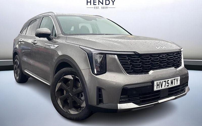 Used 2025 Kia Sorento SUV | £41,999 (Fair price) - Image 1/4