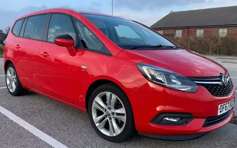 Second-hand Vauxhall Zafira Tourer SRi 140 CP (102 kW) 2018 Monovolum