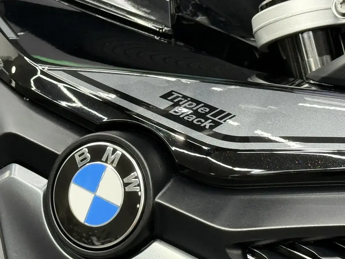 Begagnad BMW 850 2023 Svart Sportkupé