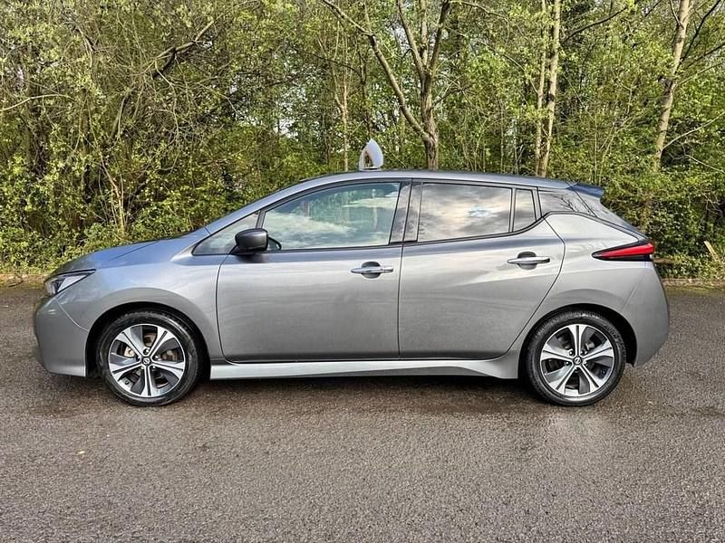 Used Nissan Leaf N-Connecta 110 kW (150 HP) 2021 Grey Hatchback