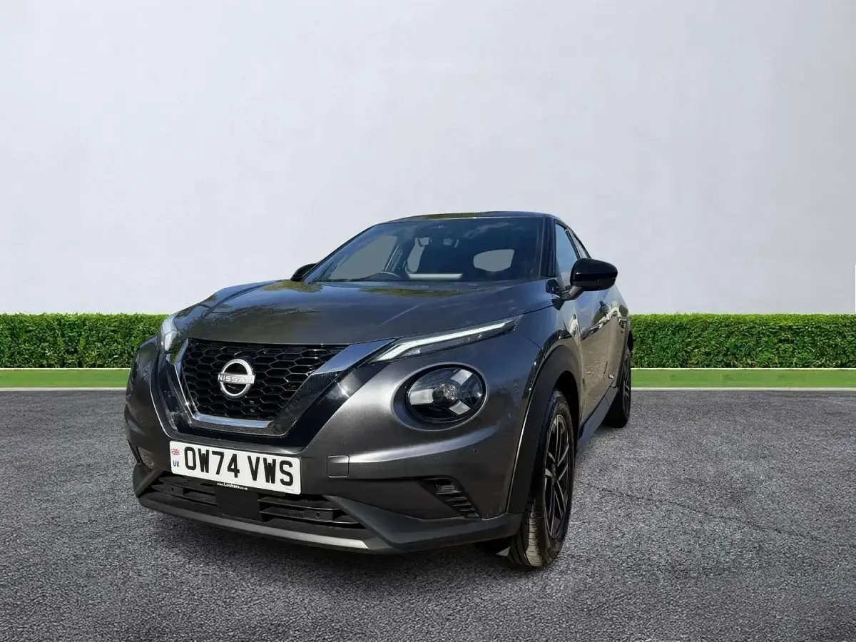 Used Nissan Juke N-Connecta 143 HP (105 kW) 2025 Grey SUV