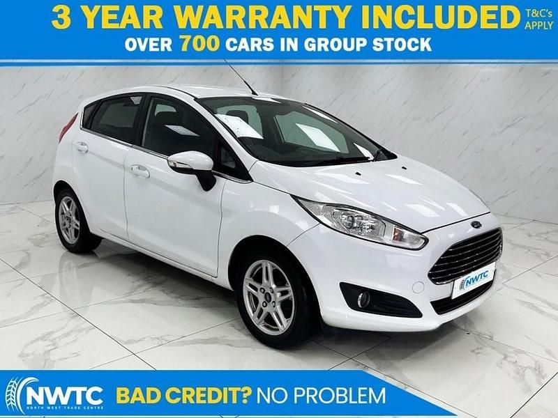 Used Ford Fiesta Zetec 82 HP (60 kW) 2013 White Hatchback