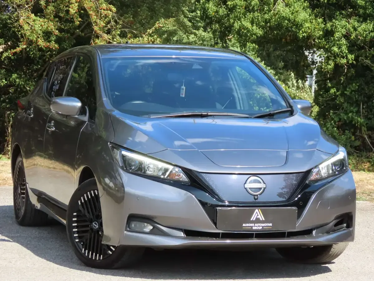 Used Nissan Leaf N-Connecta 110 kW (150 HP) 2023 Grey Hatchback