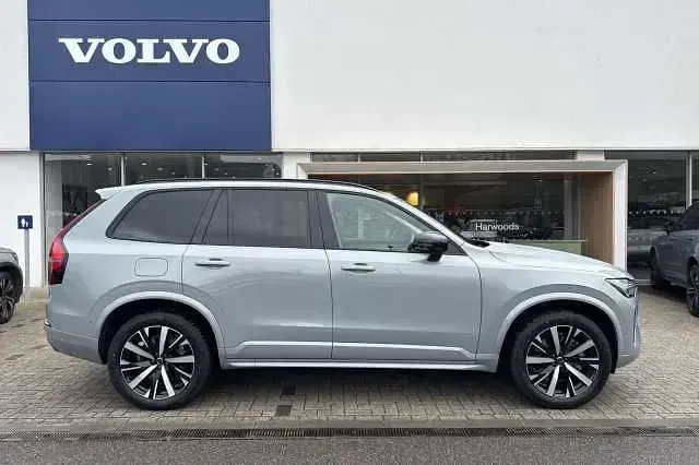 Neu Volvo XC90 Plus 247 PS (181 kW) 2026 SUV