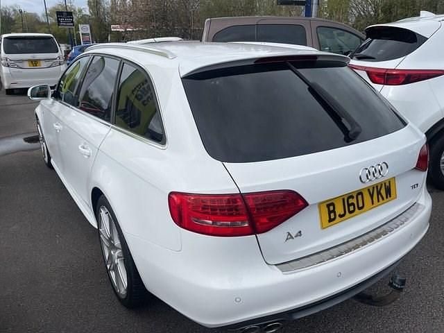 Used Audi A4 S-Line 143 HP (105 kW) 2011 White Estate