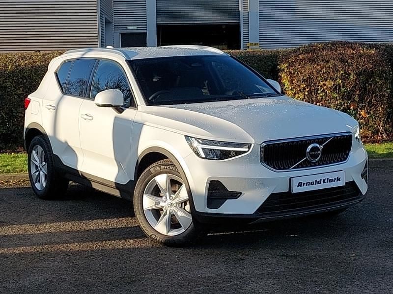 New Volvo XC40 Core 163 HP (119 kW) 2025 White SUV