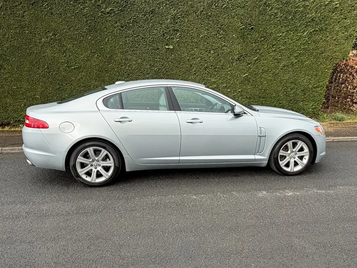 Used Jaguar XF Luxury 2009 Silver Sedan