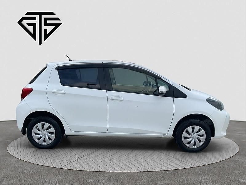 Used Toyota Yaris 2024 White Hatchback