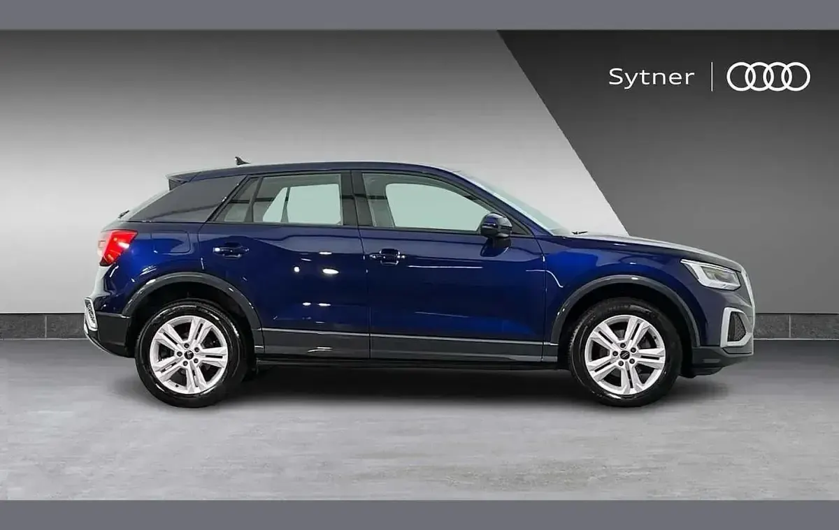 Used Audi Q2 Sport 147 HP (108 kW) 2024 Blue SUV