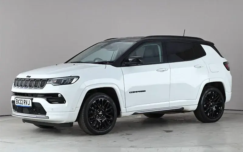 Used Jeep Compass 241 HP (177 kW) 2022 White/black SUV