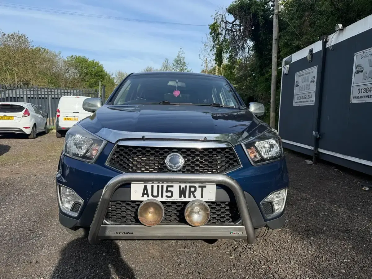 Used SsangYong Korando 2015 Blue SUV