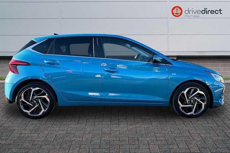 Used Hyundai i20 Premium 100 HP (73 kW) 2022 Turquoise Hatchback