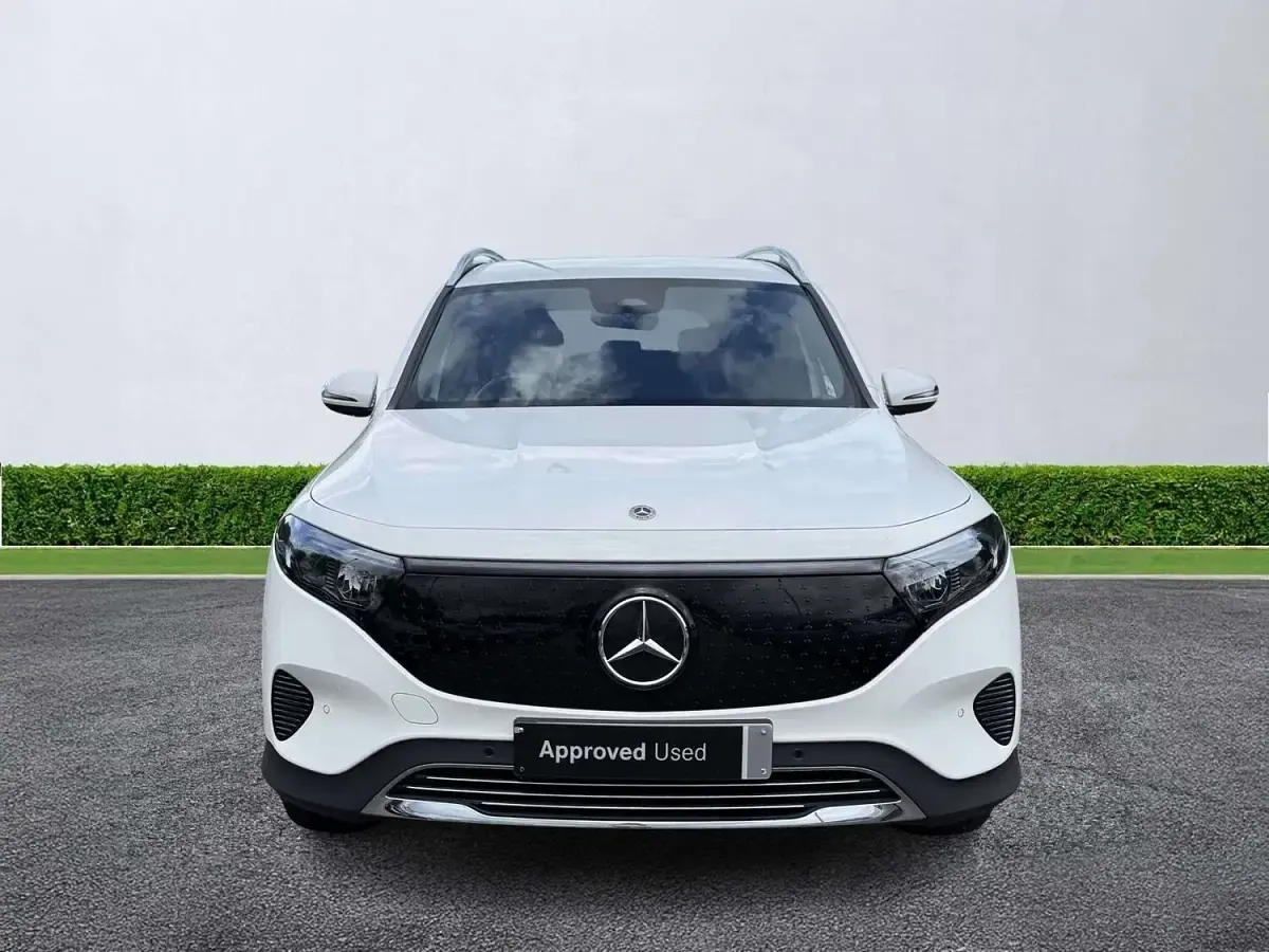 Used Mercedes EQB250+ Executive 139 kW (190 HP) 2025 White SUV