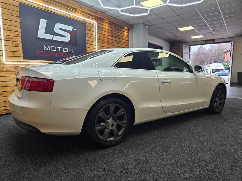 Used Audi A5 2010 White Coupe