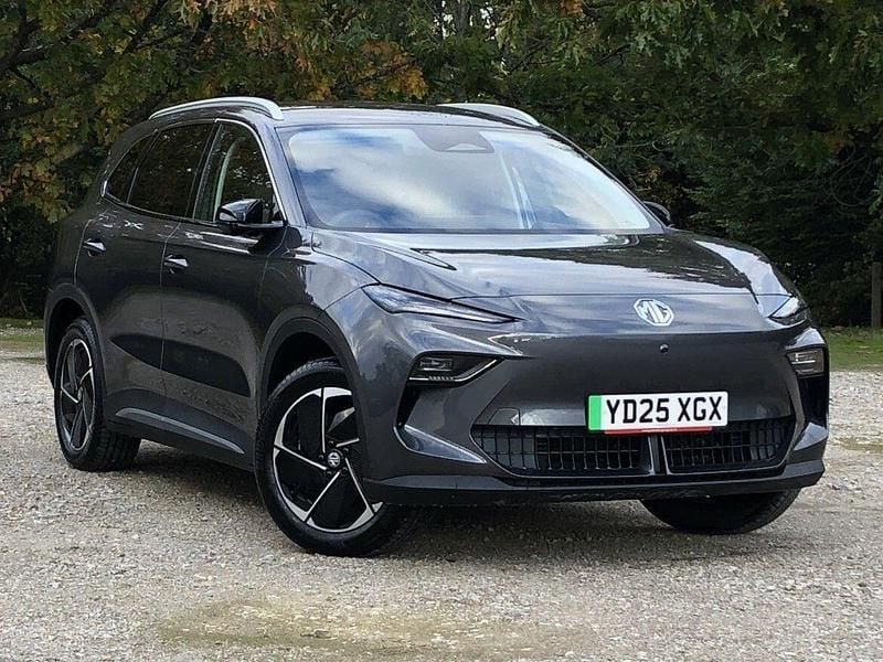 Grey New 2025 MG MG5 EV Trophy Estate | £22,790 - Image 1/3