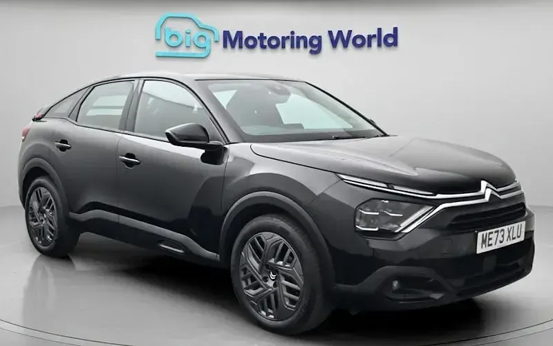 Used Citroën C4 PureTech 101 HP (74 kW) 2024 SUV