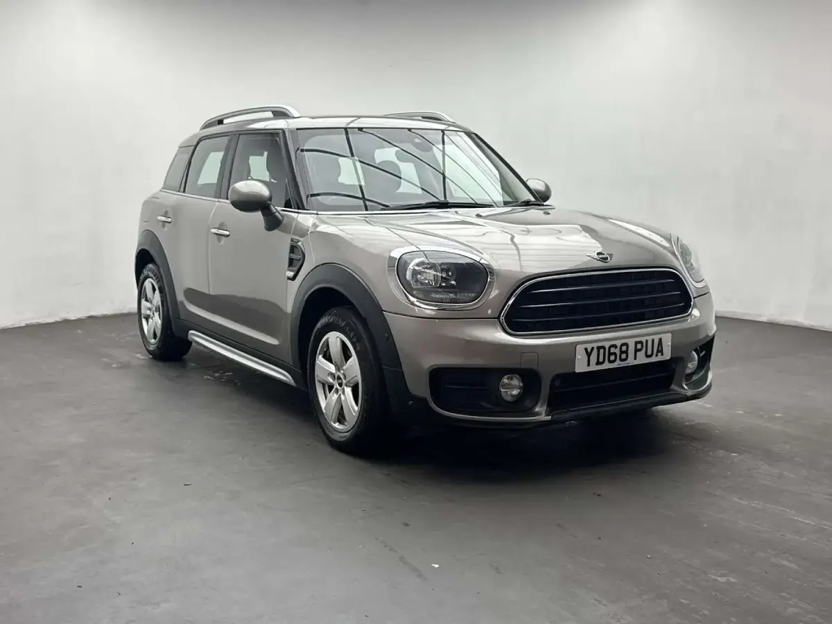Used Mini Cooper D Countryman 2018 Silver SUV