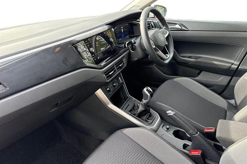 Used VW Polo Life 95 HP (69 kW) 2023 White Hatchback