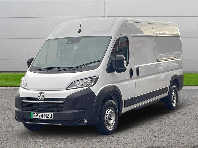 Used Vauxhall Movano 202 kW (275 HP) 2024 White