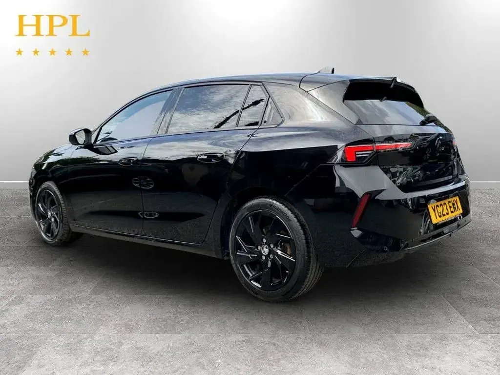 Used Vauxhall Astra S 130 HP (95 kW) 2023 Black Hatchback